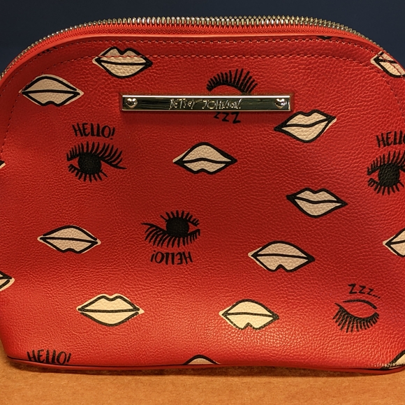 Betsey Johnson Red Lip and Eye Print Shoulder Bag - Picture 1 of 8